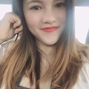 Meet your Posher, Demi